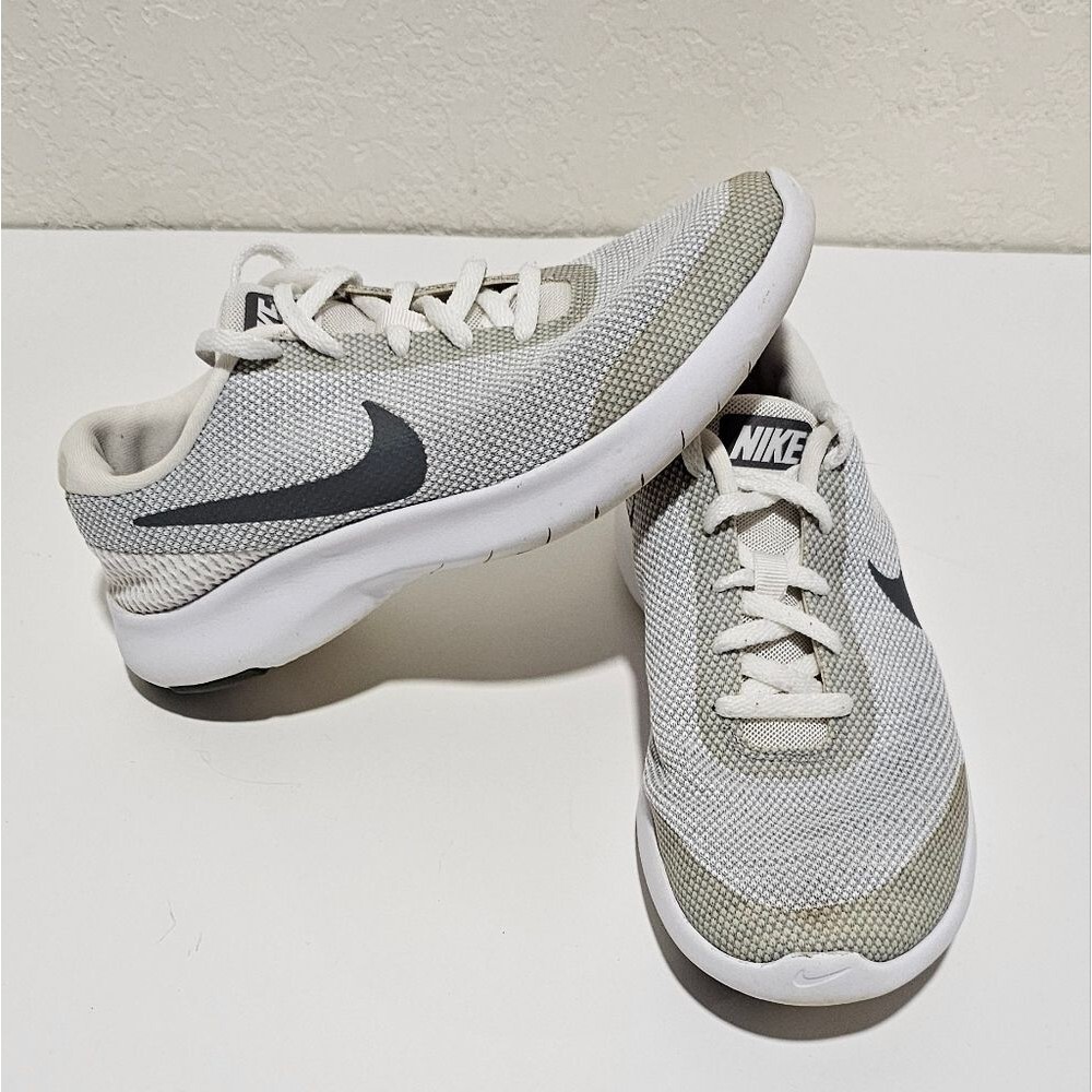 Nike Flex Experience RN 7 Athletic Running shoes Grey White Women Size 6.5 - Picture 8 of 8
